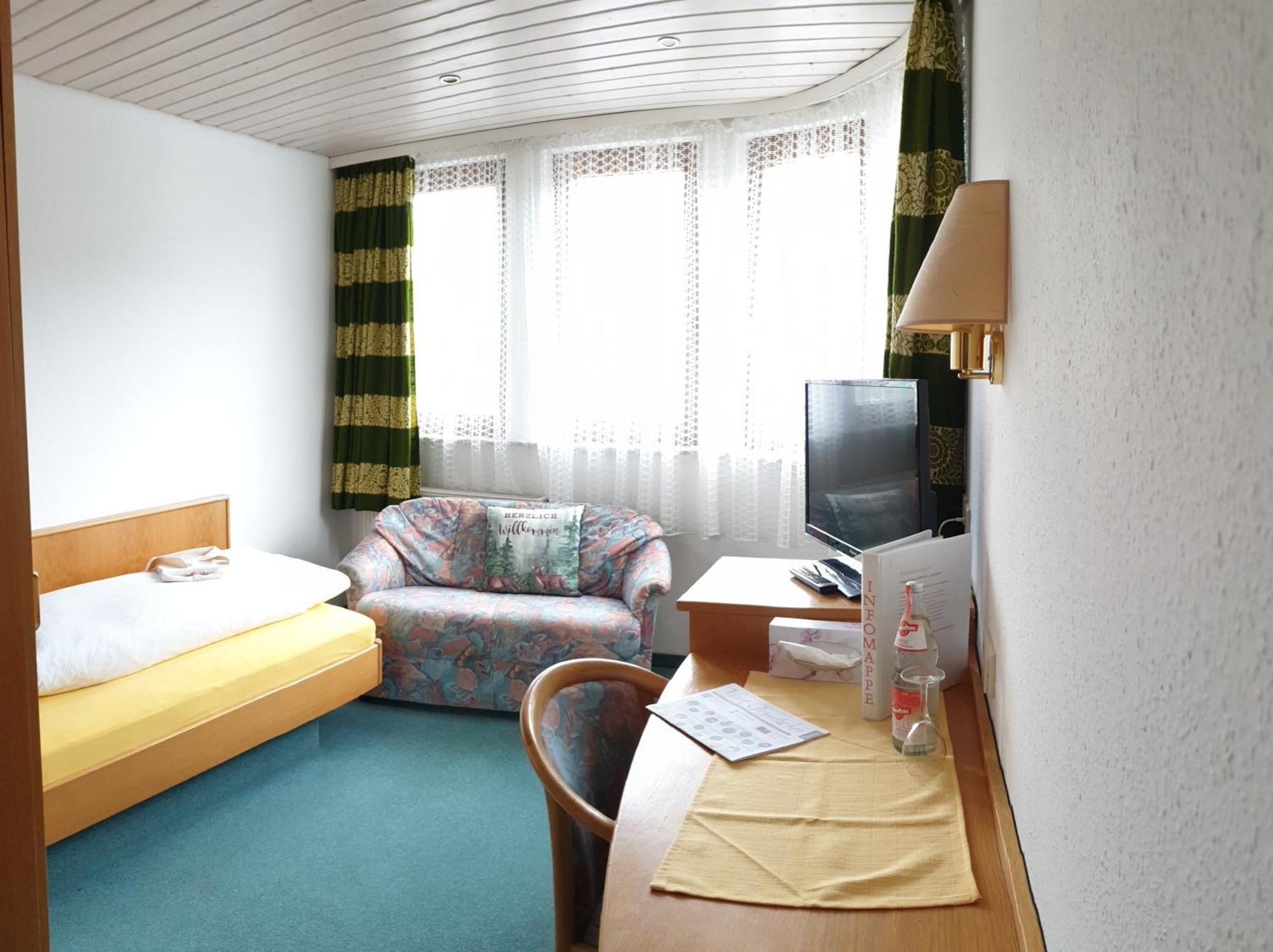 Garni Hotel Adler Post Baiersbronn Extérieur photo